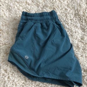 Lululemon Hotty Hot Short